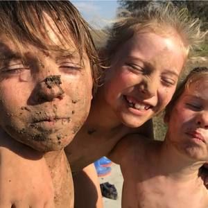 Meet your Posher, Linda